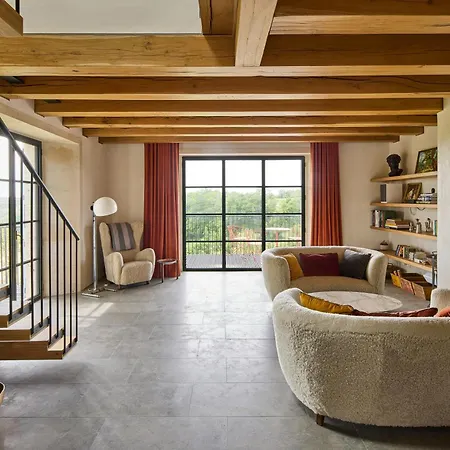 Restored French Estate In Medieval Lauzerte *