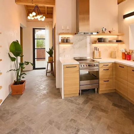 Restored French Estate In Medieval Lauzerte بيت للعطل *