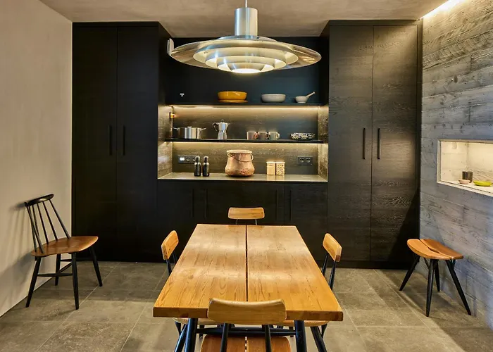 Restored French Estate In Medieval Lauzerte *