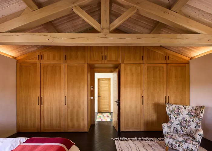 Restored French Estate In Medieval Lauzerte Holiday home