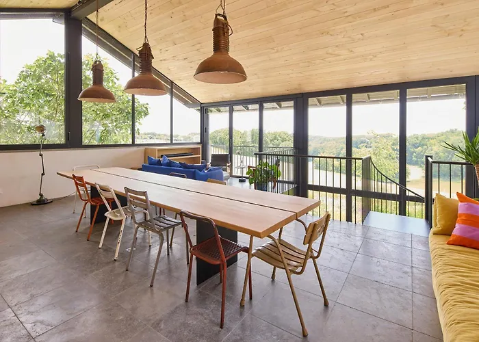 Restored French Estate In Medieval Lauzerte Holiday home Montagudet