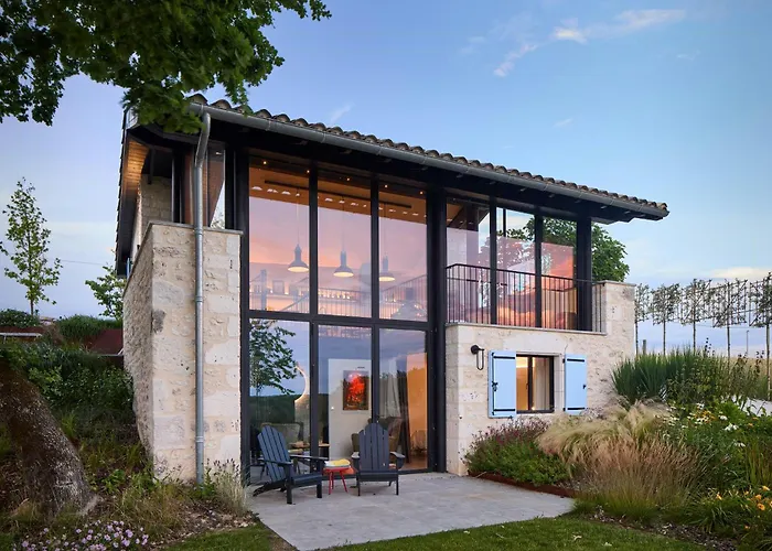 Restored French Estate In Medieval Lauzerte *