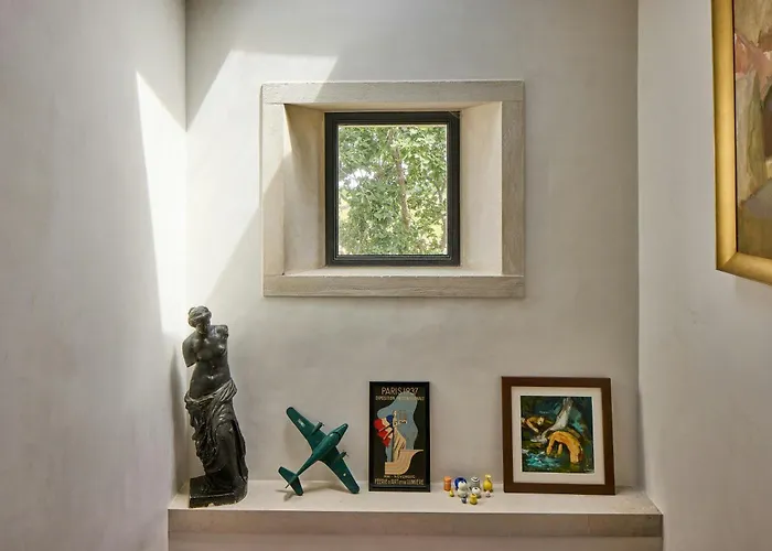 Restored French Estate In Medieval Lauzerte